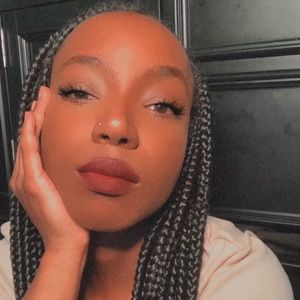 Meet your Posher, Kendra